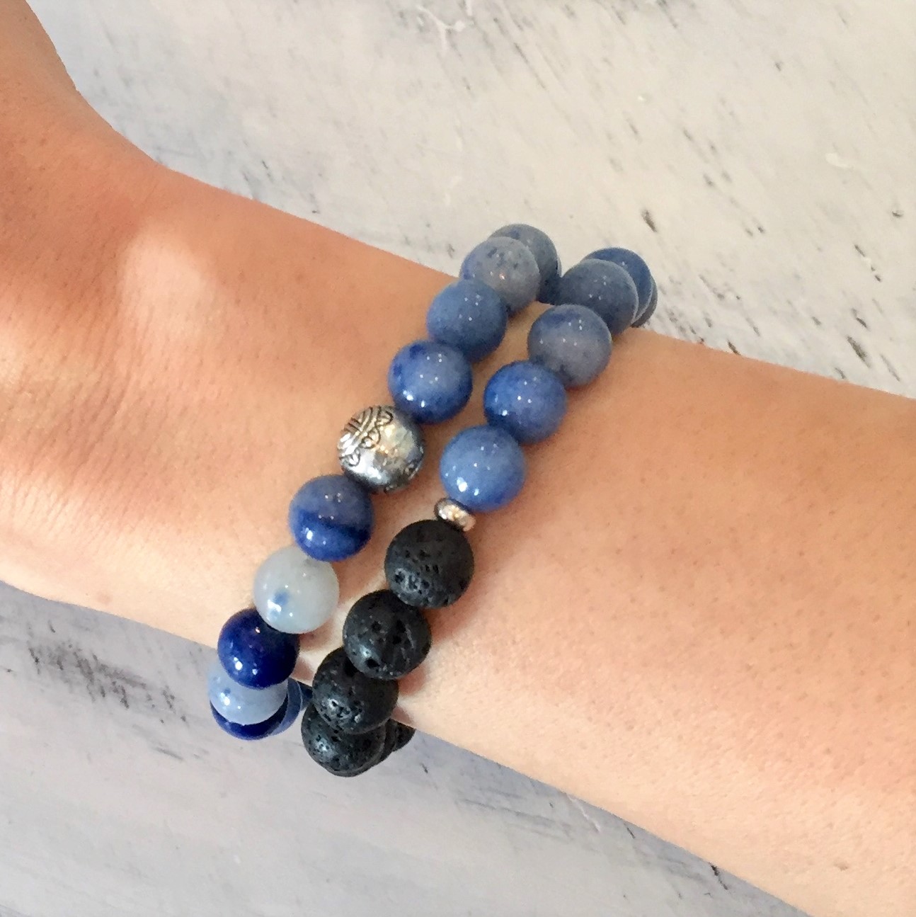 Bracelets | Blue Aventurine/ Strawberry Quartz | 蓝东陵玉 — Delicate Ornaments